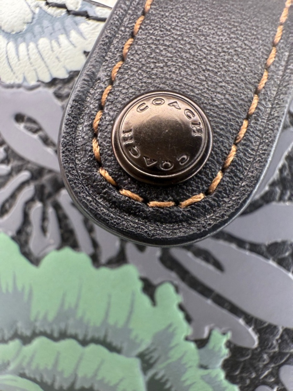 Coach Black Leather Card Wallet with Mint Floral Print - Picture 7 of 9